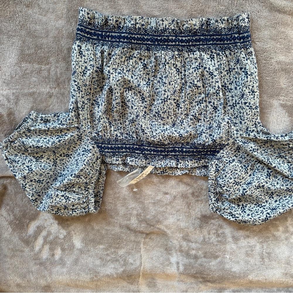 Madewell Navy and Cream Floral Blouse - Picture 2 of 6
